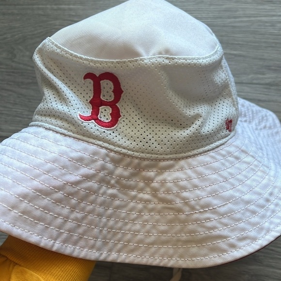 Boston Red Socks White and Red Bucket Hat - Picture 2 of 5